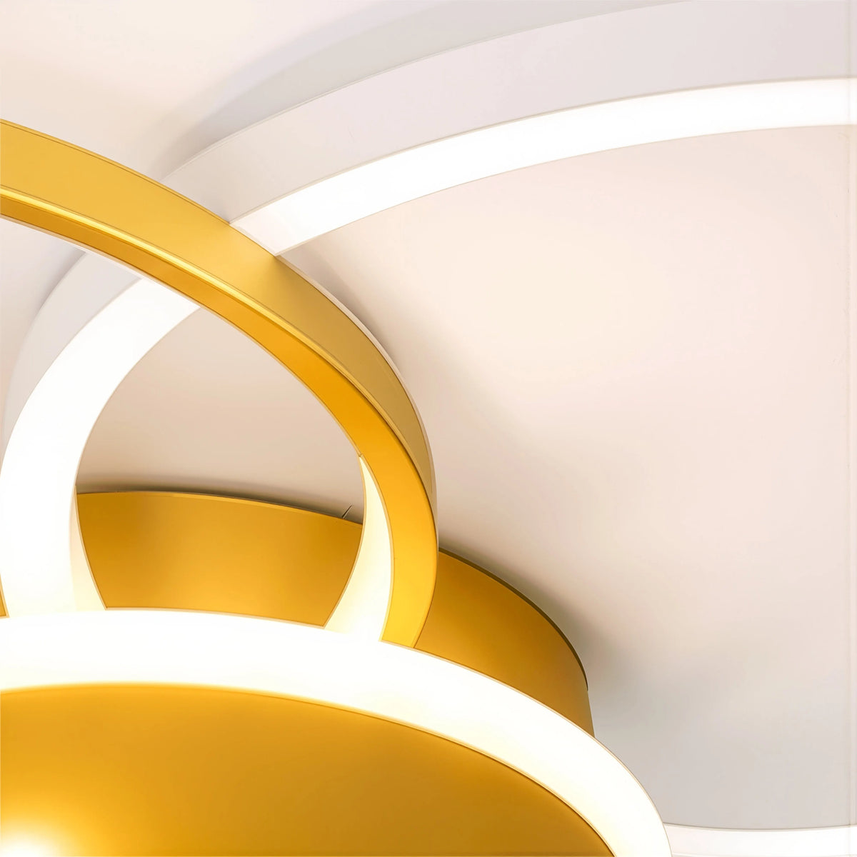 Lustra LED cu telecomanda Madrid 80W, 4 Cercuri, lumina Rece/Calda/Neutra, Dimabila, Auriu