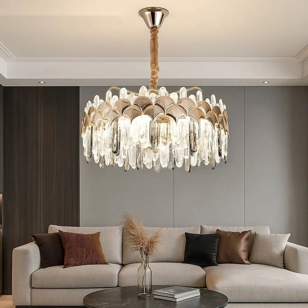 Candelabru LED Ana – Ø480×H285 mm, 188W, cristale verticale și cadru auriu